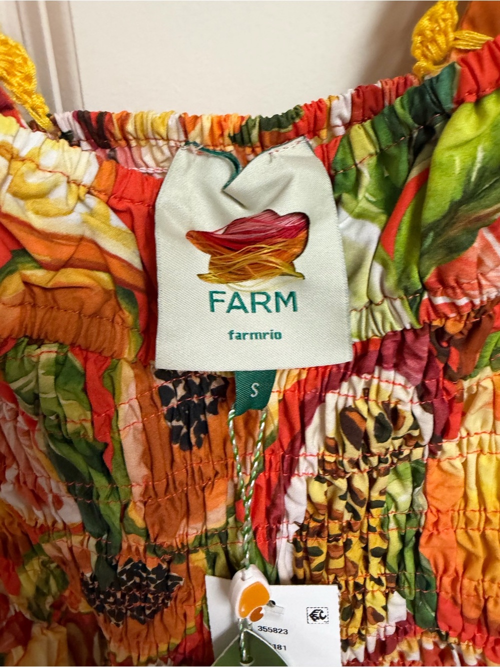 FARM  Rio Red Fruit Garden Smocked Crochet Details Blouse Size Small - Picture 6 of 7
